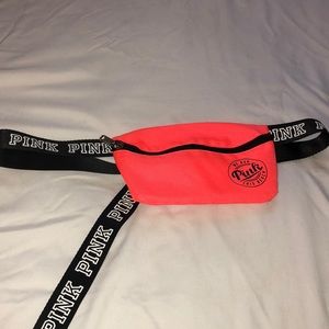 PINK/ victoria’s secret waist pouch